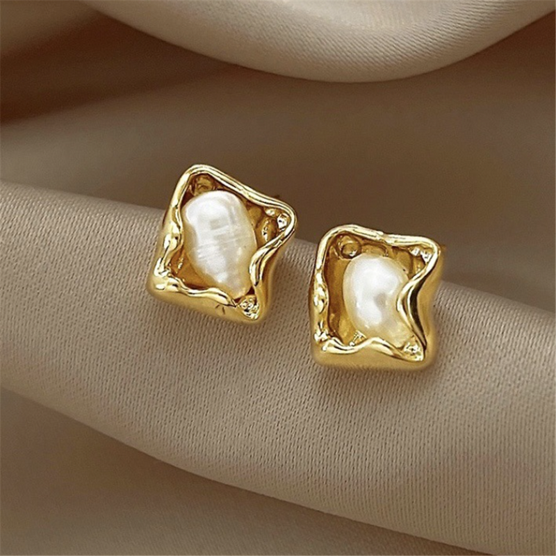 Vintage Pearl Gold Plated Studs Earrings